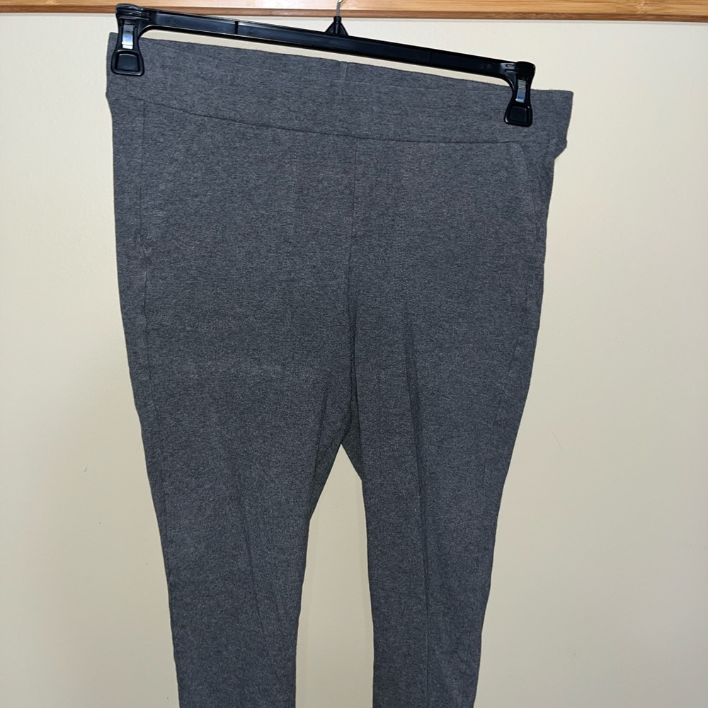 Torrid Gray High-Waisted Leggings - size 2